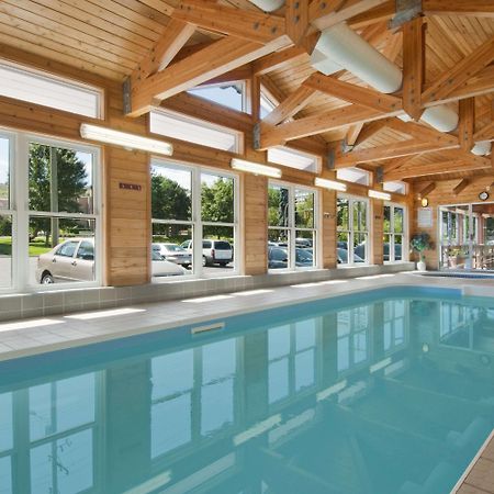 Travelodge By Wyndham Kamloops Exterior photo